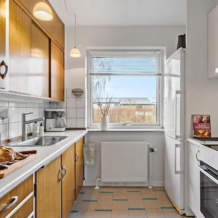 1 Bedroom Cozy In בית נופש