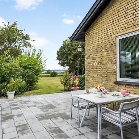 Ferienhaus 1 Bedroom Cozy In