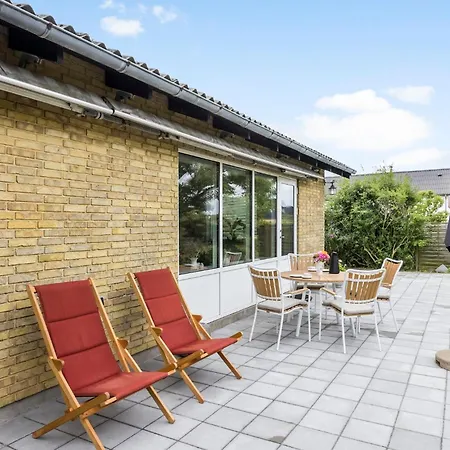 Ferienhaus 1 Bedroom Cozy In *