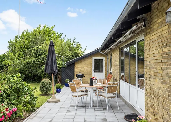 1 Bedroom Cozy In Semesterbostad *